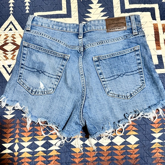 Lucky Brand Hi Rise shorts - Picture 2 of 3